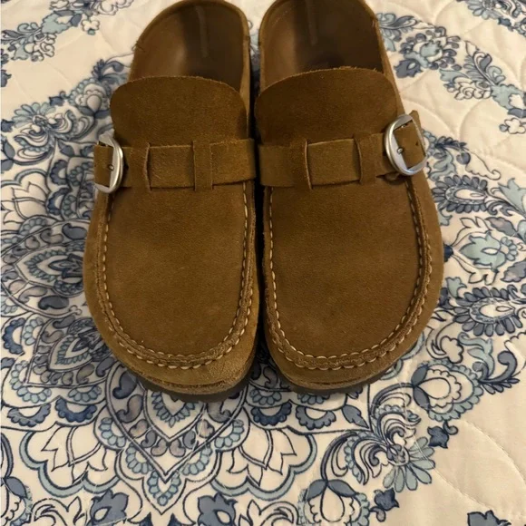 Women’s Birkenstock Buckley Clogs - Picture 1 of 4